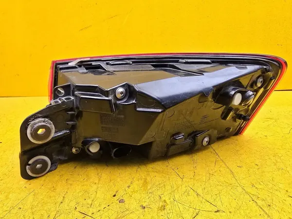 AUDI A5 8W LUZ TRASERA IZQUIERDA MATRIX 8W6945091D image 8