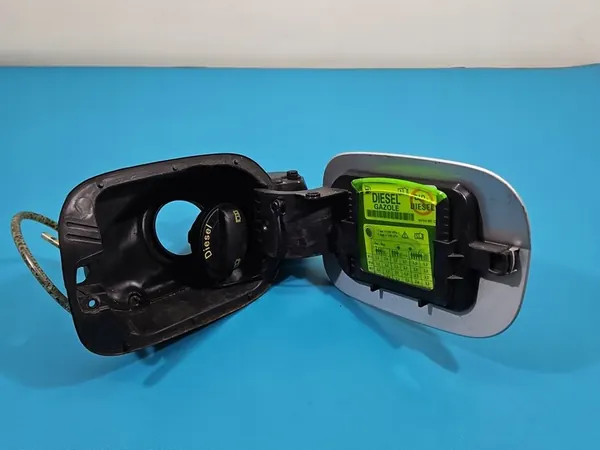 Bränsletanklock Skoda Octavia III image 3