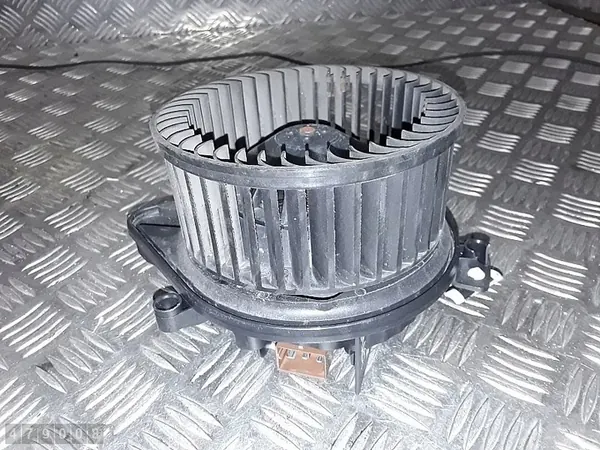 Moteur de souffleur de chauffage Audi A4 B7 2008 9020016 image 2