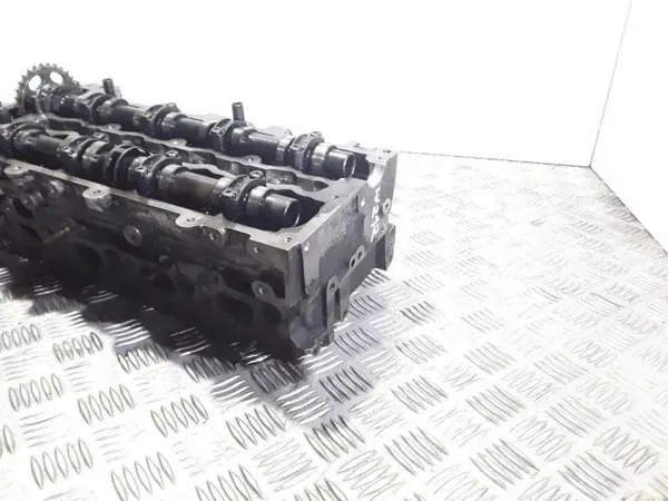 Cabeça do motor OEM R651015 Mercedes-Benz 1.8L Diesel image 3