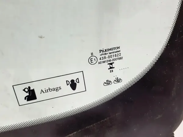 Volvo S90/V90 CC etutuuletin OEM 32368945 image 4