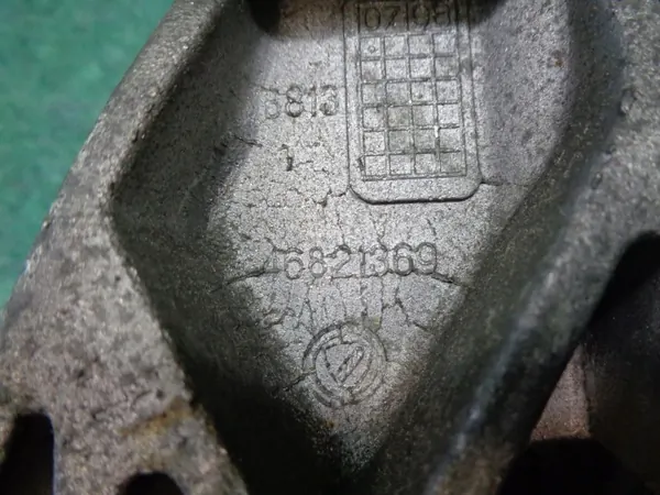 Fiat Bravo 2 Vaihteiston tuki OEM 46821369 Käytetty image 3