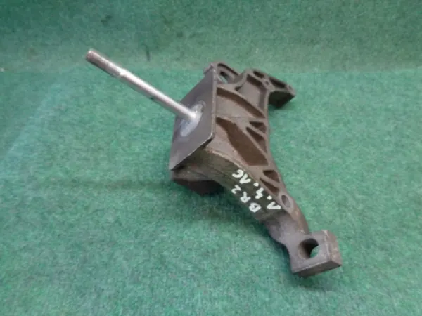 Fiat Bravo 2 Vaihteiston tuki OEM 46821369 Käytetty image 4
