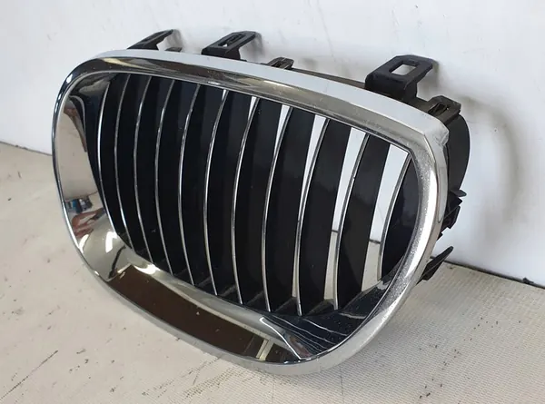 BMW Grille Air Intake E60 E61 image 2