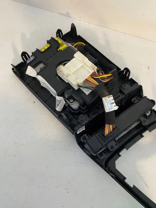 Cadre de botte de levier Hyundai i20 N OEM 84632-Q08004X image 4