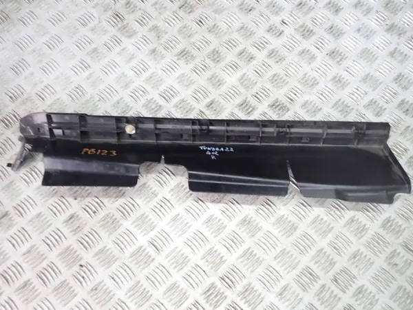 Rechter spatbordbeschermer OEM 53807-0C060 Toyota Tundra image 2