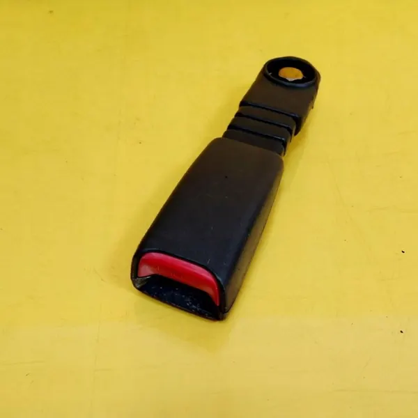 Höger fram säkerhetsbälteslås OEM DRC100252 - Kia image 2