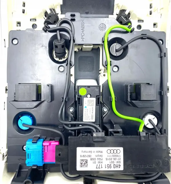 Lampe siège Audi A8 S8 OEM 4H0947135G ET1 image 4