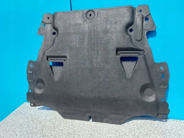 Volvo XC60 I Engine Undershield OEM 31333686 image 3