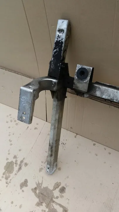 MERCEDES A250 W176 W246 Supporto Radiatore A2466280229 image 2