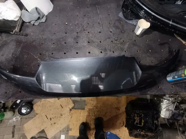 Land Rover Velar L560 takapuskurin spoileri N8A2-17F954-A image 2
