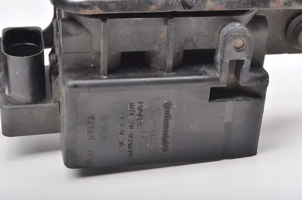 CAYENNE 9Y0 3.0 HYB Distributeur Suspension Pneumatique 15-1524-0027.2 image 2