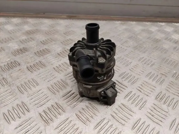 Bomba de água Audi OEM 8K0965567A - Audi OE usado image 2