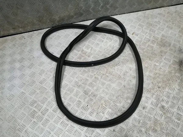 Kofferbakdichting OEM FRE57723 voor Renault Megane V image 2
