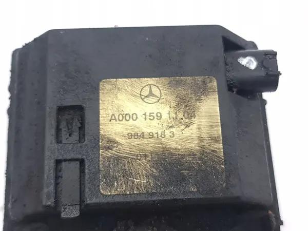 Mercedes-Benz jäähdytysnesteen lämmittäjä A0001591104 image 9