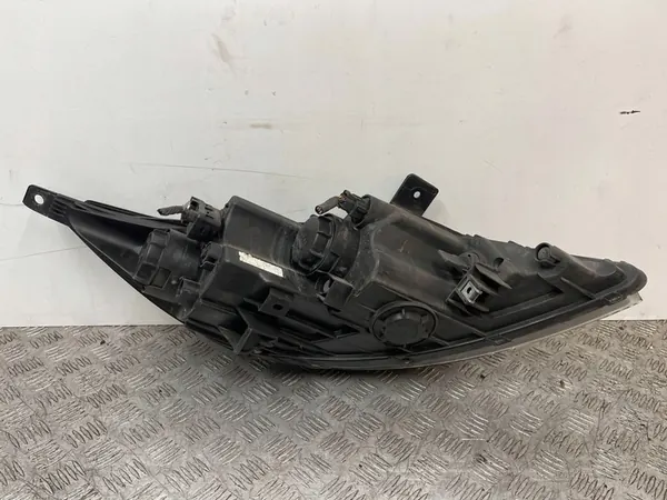 Reflector de faro delantero izquierdo Kia Sportage III 2010- OEM image 7