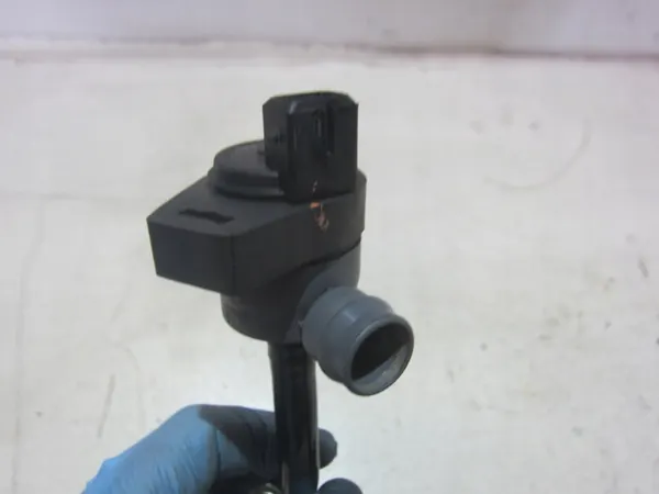 Soupape de ventilation réservoir BMW 13907618650 - OEM image 3