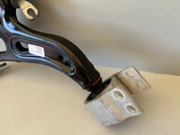 Braccio di Controllo Anteriore Destro CHEVROLET EQUINOX III 84406464 image 4