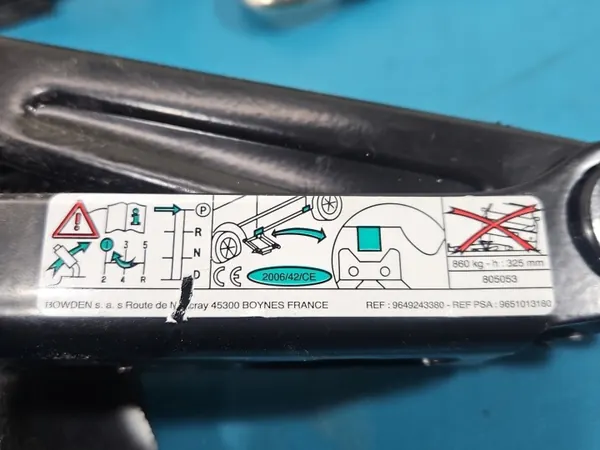 Gebruikte trapeziumvormige autokrik voor Peugeot 508 II 18- image 3