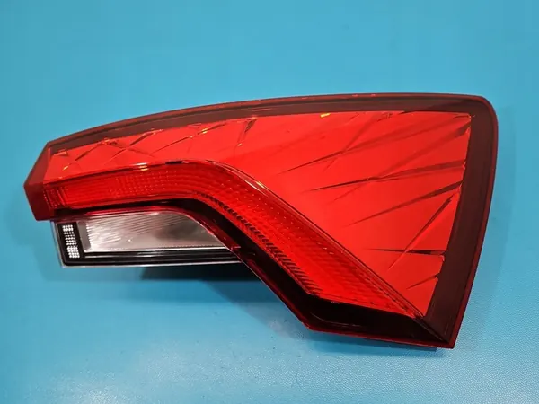 Luz Trasera Derecha Guardabarros Skoda Scala 2019- OEM 657945096 image 3