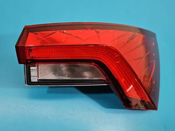 Luz Trasera Derecha Guardabarros Skoda Scala 2019- OEM 657945096 image 4