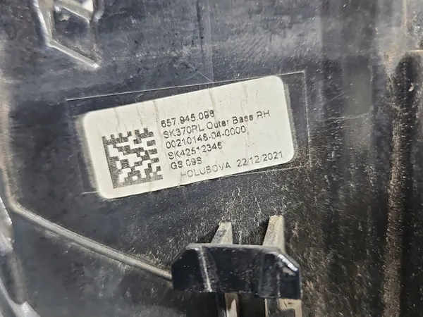 Luz Trasera Derecha Guardabarros Skoda Scala 2019- OEM 657945096 image 8