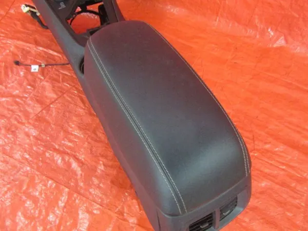 JEEP CHEROKEE KL 2016 TÚNEL CENTRAL APOIO EU image 4