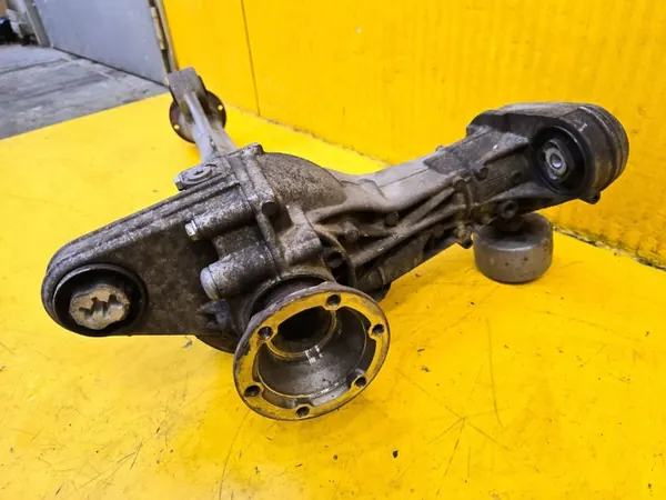 VW Touareg II 7P 3.0 TDI voorste differentieel OEM 0BM409505T image 4