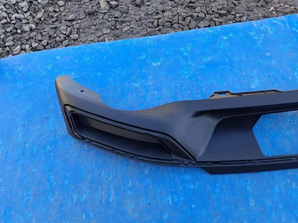 Garniture Pare-chocs Arrière OEM 3G0807568A VW Passat B8 image 4