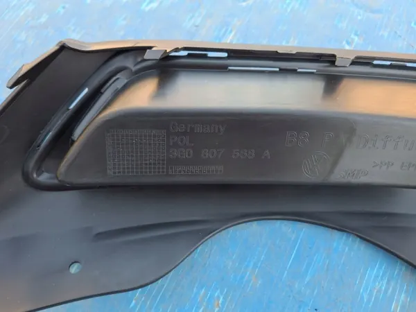 Garniture Pare-chocs Arrière OEM 3G0807568A VW Passat B8 image 7