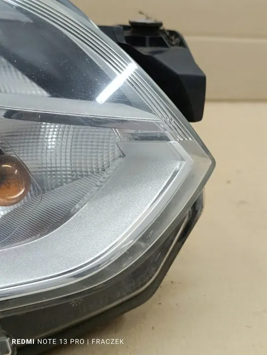 Oikea etuvalaisin Volkswagen UP image 6