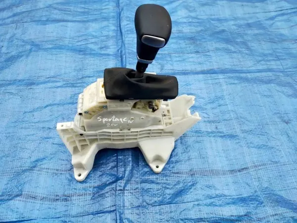 Kia Sportage IV 1.6 T-GDI Versnellingspook OEM 46701-D4440 image 2
