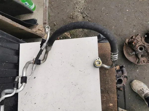 Ilmastointijohdot VW Golf V Hatchback 1.6 image 5