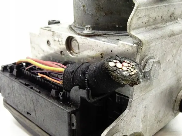 ABS-Bremspumpe OEM 4G0907379F für Audi A6 C7 image 4