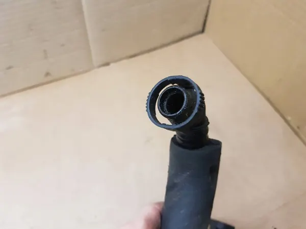 Volkswagen Eos 2008 Belüftungsschlauch image 2