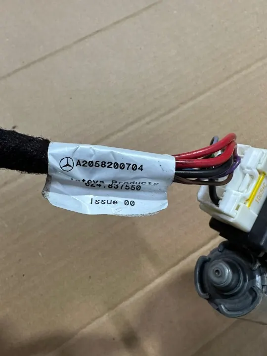 Panoraamakaton moottori OEM A2059001024 Mercedes C-Class image 4