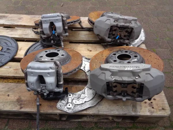 Jeu de disques et étriers frein Mercedes-Benz OEM GYU2432 image 6