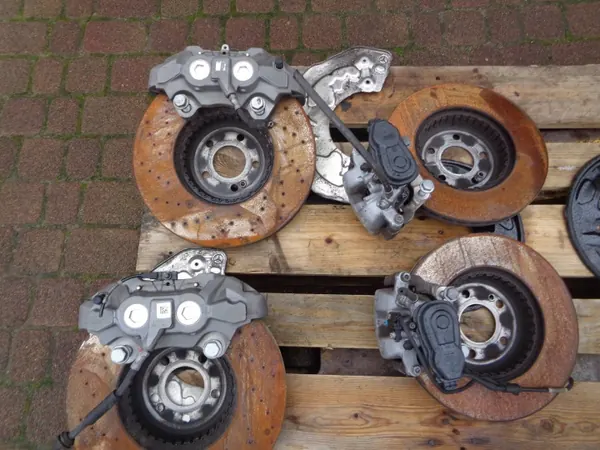 Jeu de disques et étriers frein Mercedes-Benz OEM GYU2432 image 8