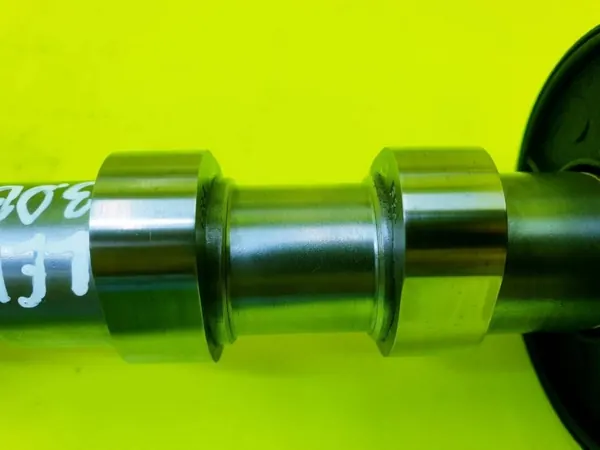 OEM 327332LH PM Nockenwelle Links Einlass Maserati image 6