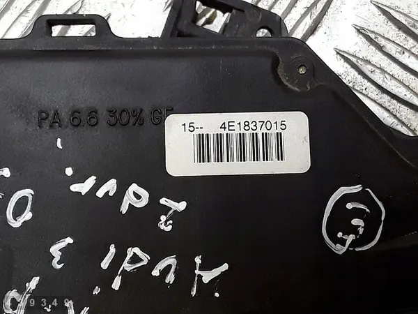 Linke vordere Türschloss Audi A3 2005 image 6