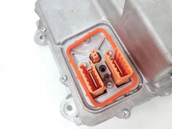 Inversor Polestar 2 OEM 32335619 - Estado usado image 4