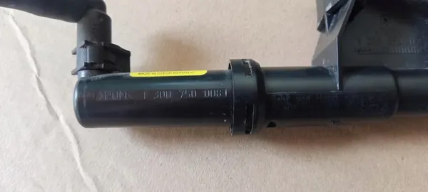 VOLVO C30 2.0 D Koplampwasinstallatie Rechts Voor 1307030347 image 3