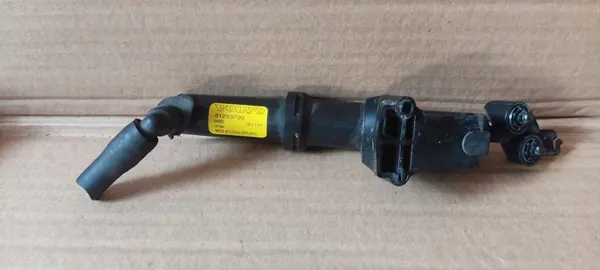 VOLVO C30 2.0 D Koplampwasinstallatie Rechts Voor 1307030347 image 7