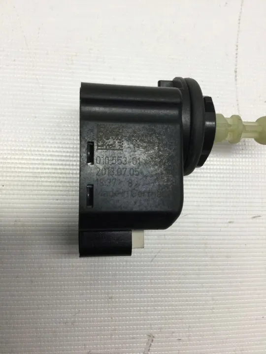 Motor de ajuste faros OEM 01055301 para VW Caddy image 3