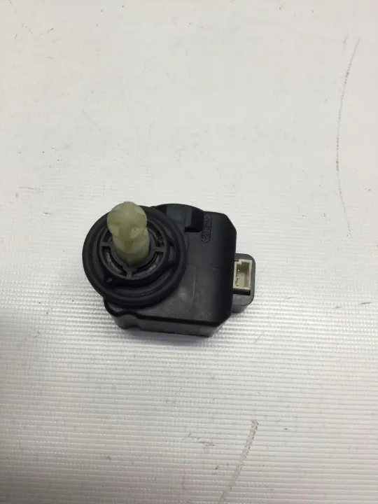 Motor de ajuste faros OEM 01055301 para VW Caddy image 5