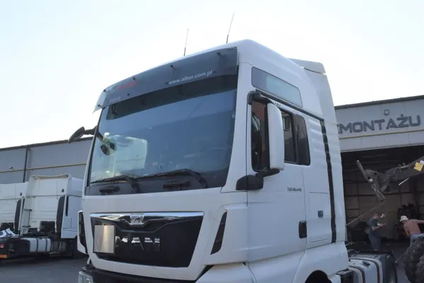Cabina MAN TGX XXL - Peça OEM usada para Euro 5/6 image 2