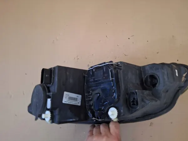 Farol dianteiro direito SEAT LEON II LIFT 2009- ALTEA TOLEDO image 3