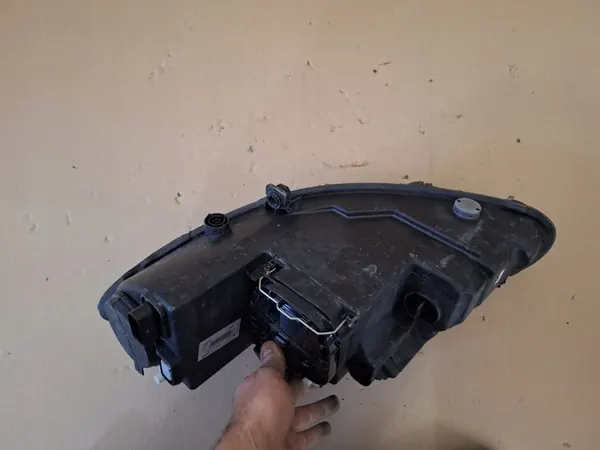 Farol dianteiro direito SEAT LEON II LIFT 2009- ALTEA TOLEDO image 6