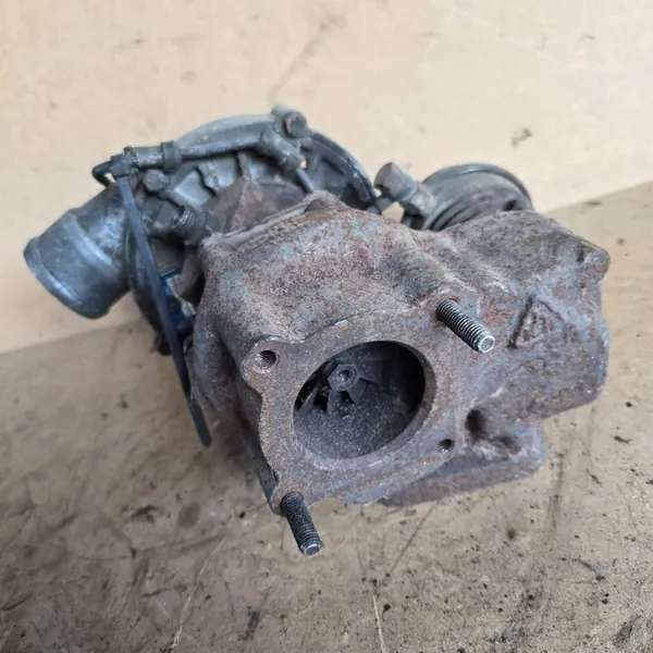 Volkswagen Golf III 1991 Turboladdare 068145703C image 4