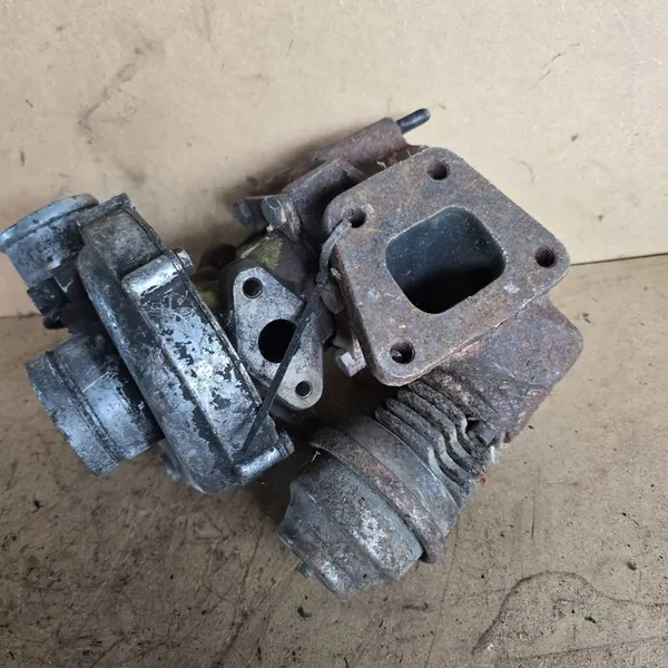 Volkswagen Golf III 1991 Turboladdare 068145703C image 5